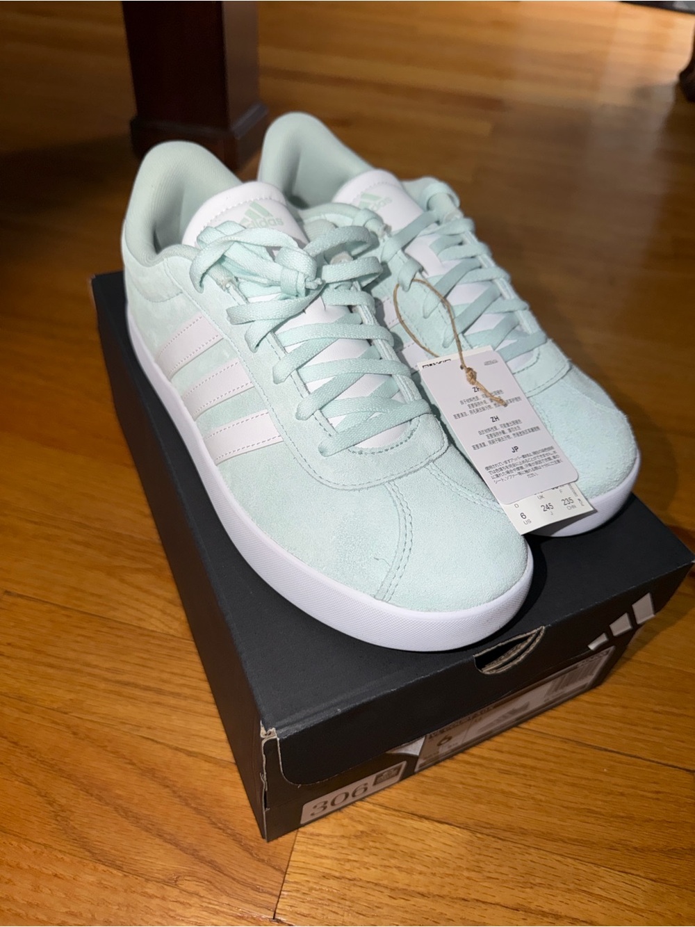 NIB Adidas Youth Cloud Mint Suede Sneakers Size 6